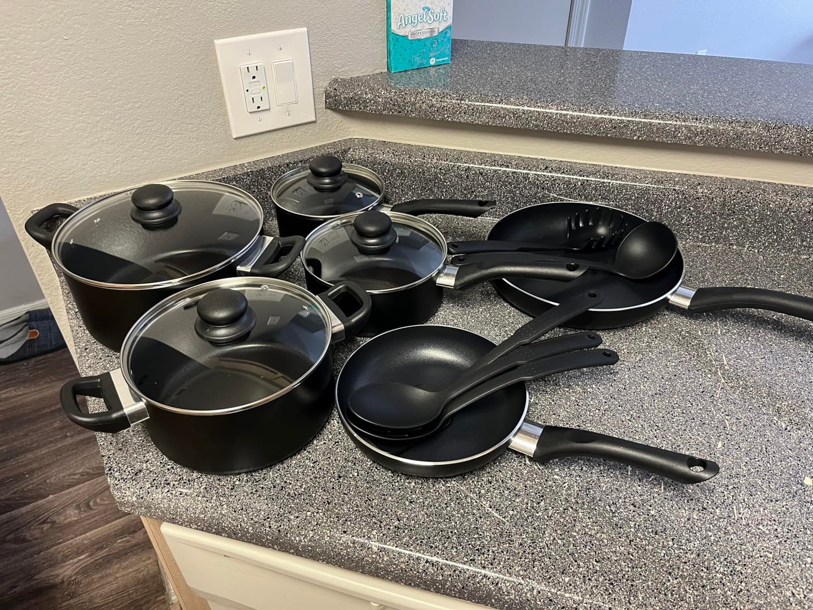 Cuisinart Chef’s Classic 11-Piece Stainless Steel Pots and Pans Set, Cookware Set Compatible with Induction, Electric, Gas Cooktops, Aluminum Core for Even Heat, Cool Grip Handles, Dishwasher Safe